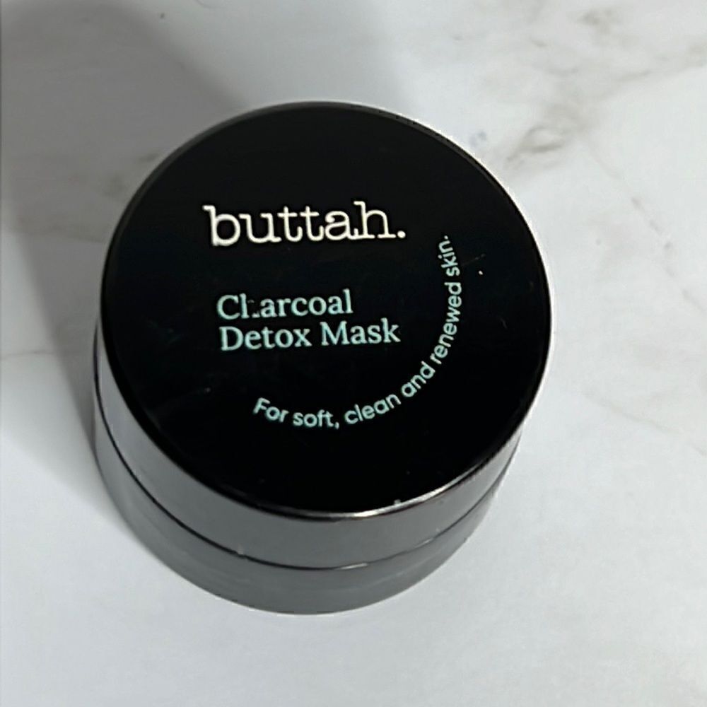 $8🌟 Buttah Charcoal Detox Mask